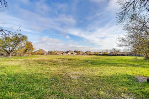 1101 E Main Street Crowley TX 76036
