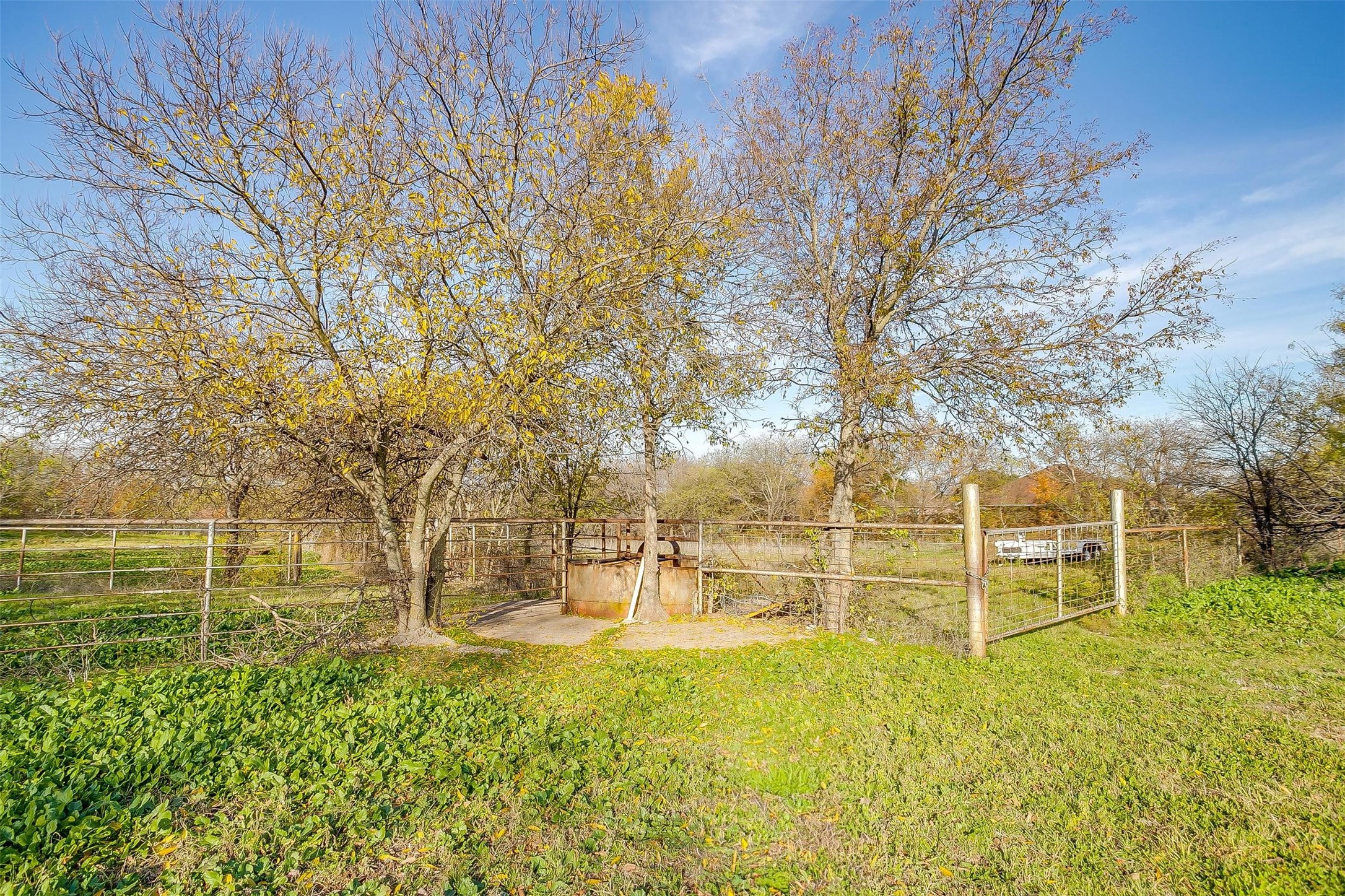 1101 E Main Street Crowley TX 76036