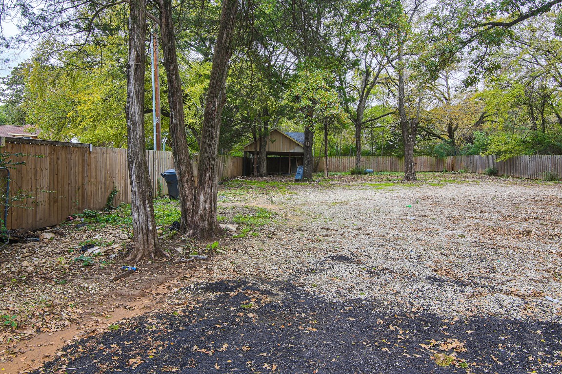 1911 Haymarket Road Dallas TX 75253