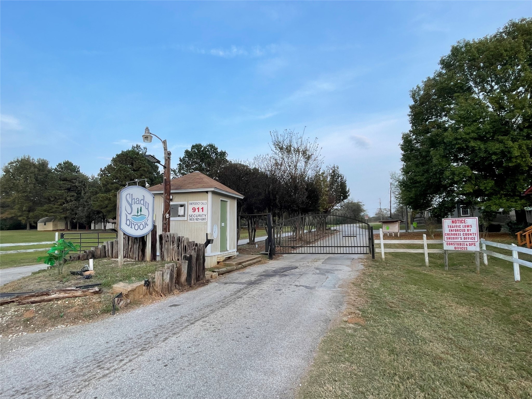 224,208 E Cherokee Bullard TX 75757