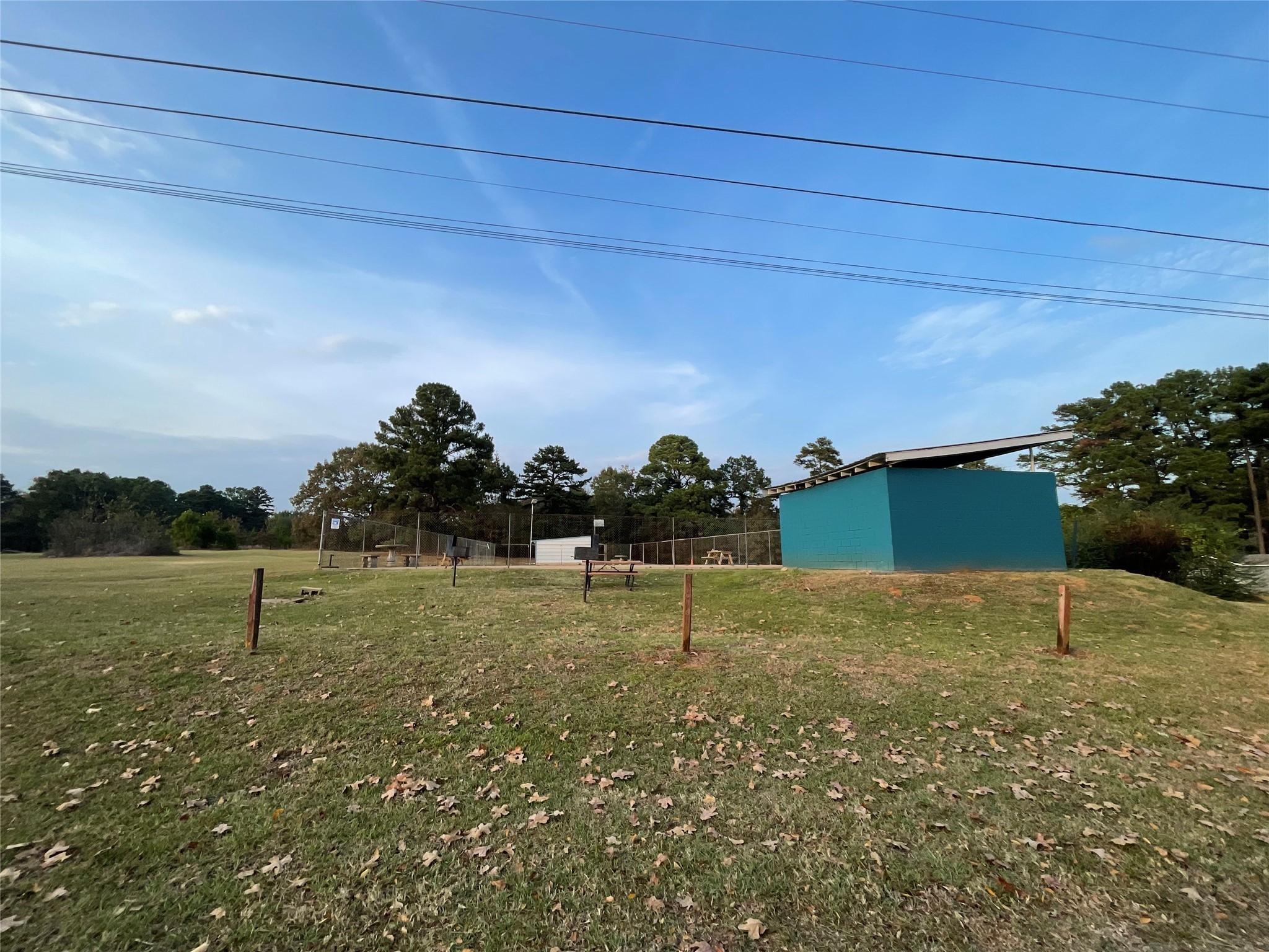 224,208 E Cherokee Bullard TX 75757