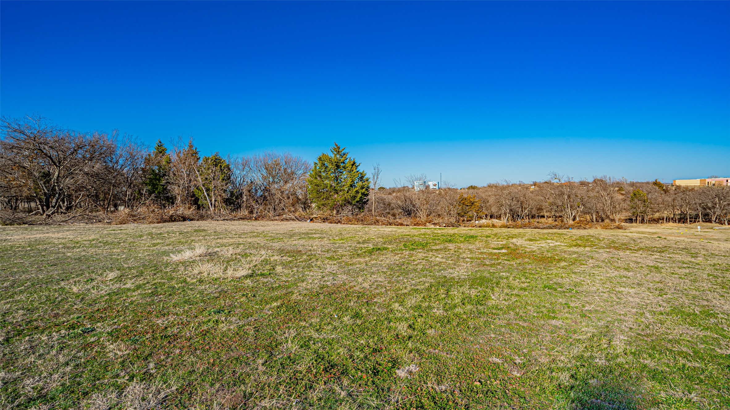 1725 S Las Vegas Trail White Settlement TX 76108