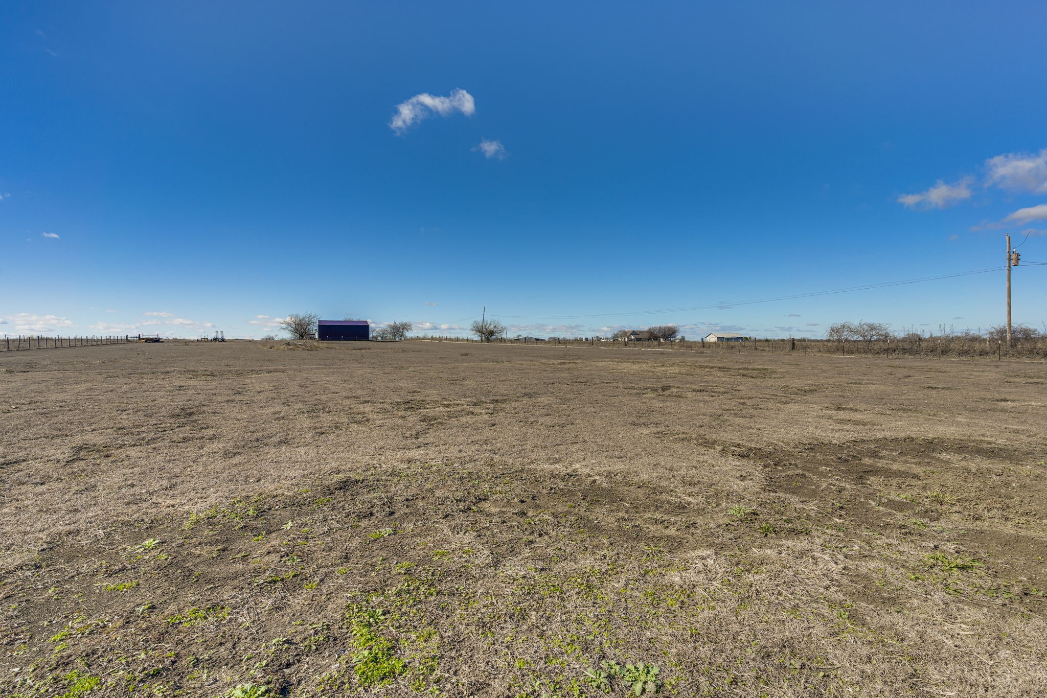 10136 County Road 418 Grandview TX 76050