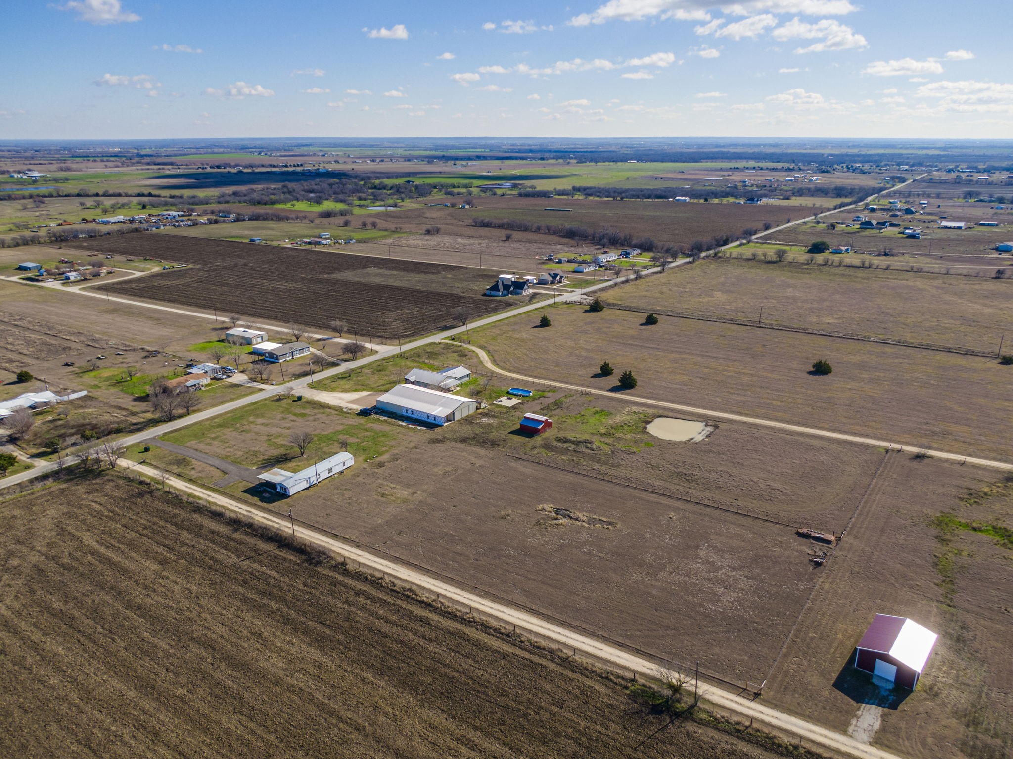10136 County Road 418 Grandview TX 76050