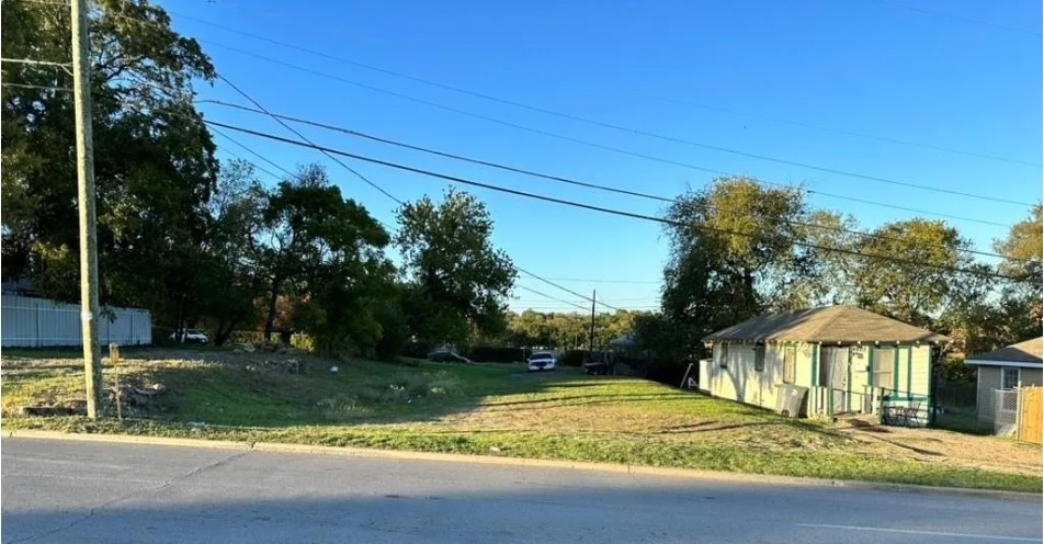 4805 Military Parkway Dallas TX 75223
