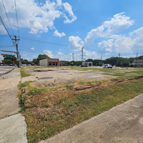103-107 S Dallas Avenue Lancaster TX 75146