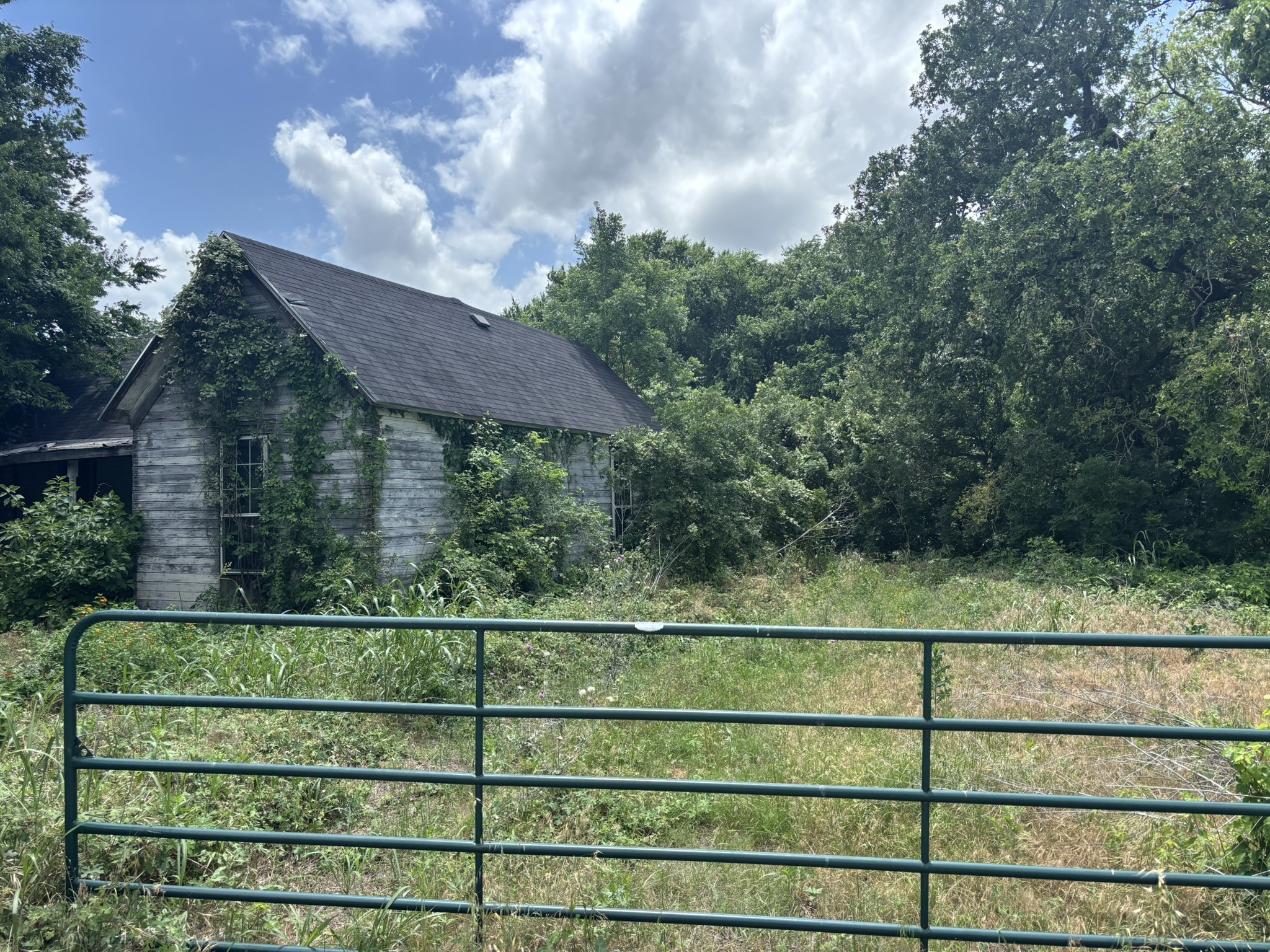 12999 Gholson Road Gholson TX 76705