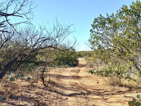 5530 Highway 158 Robert Lee TX 76945