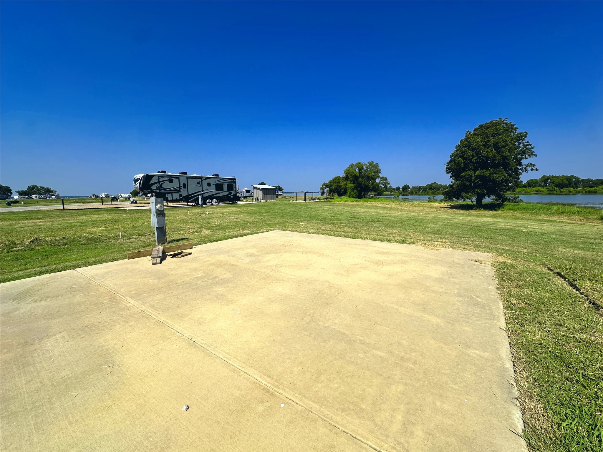 5086 Waterfront Road Kerens TX 75144
