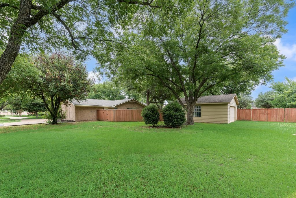 2701 Poplar Drive Flower Mound TX 75028