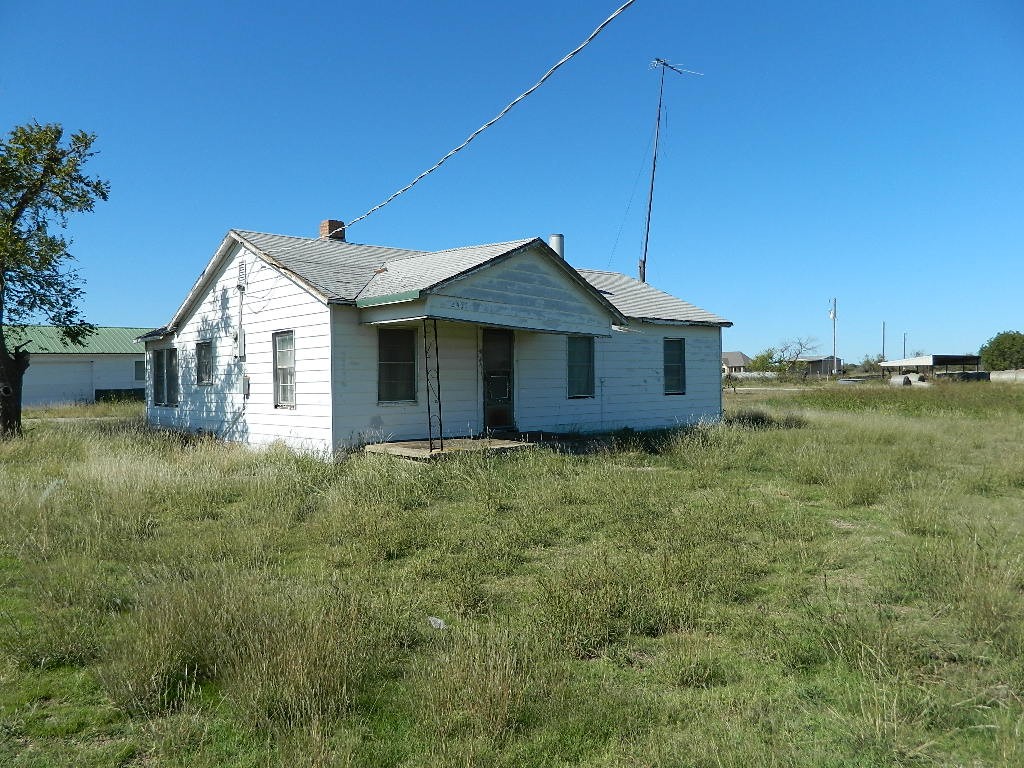 2435 County Road 247 Valley View TX 76272