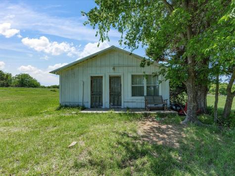 5444 Well Service Road Bowie TX 76230