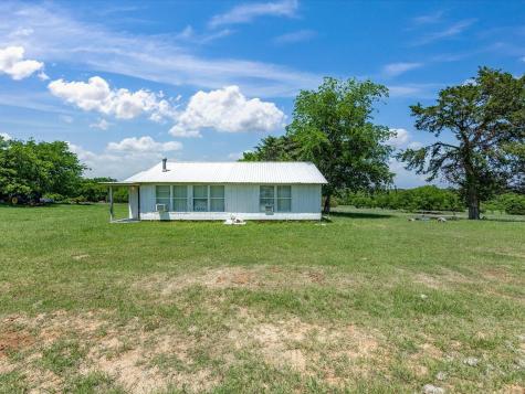 5444 Well Service Road Bowie TX 76230