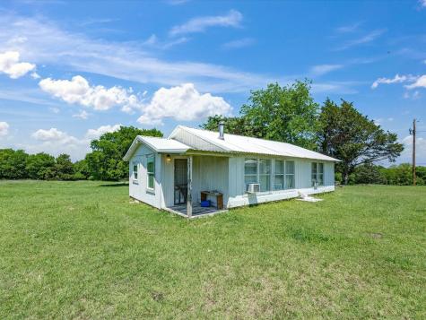 5444 Well Service Road Bowie TX 76230