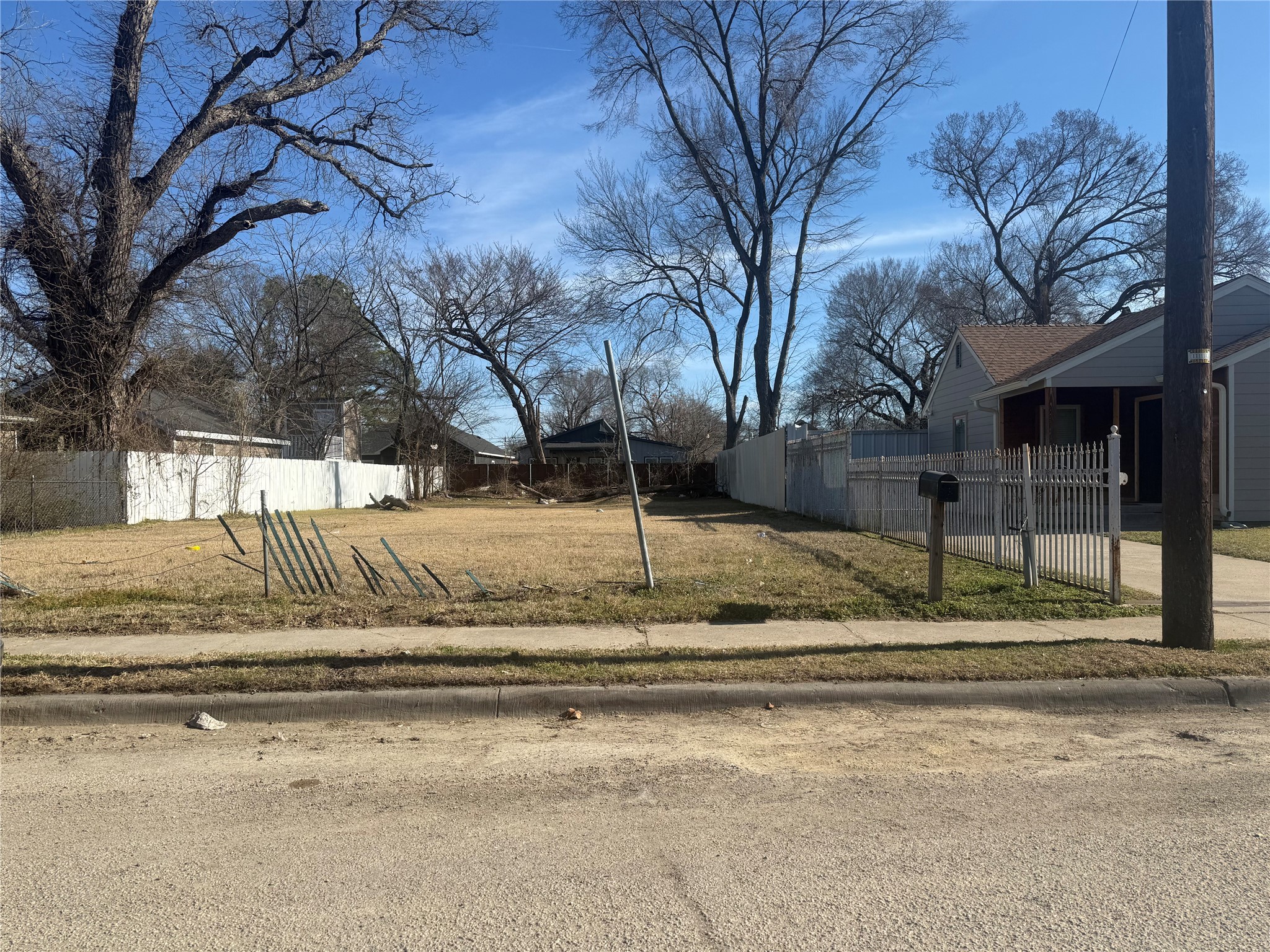 3926 Sidney Street Dallas TX 75210