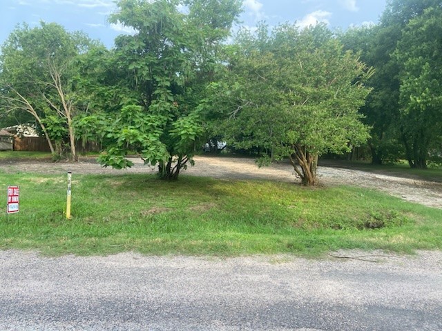 104 S Lamar Street Tioga TX 76271