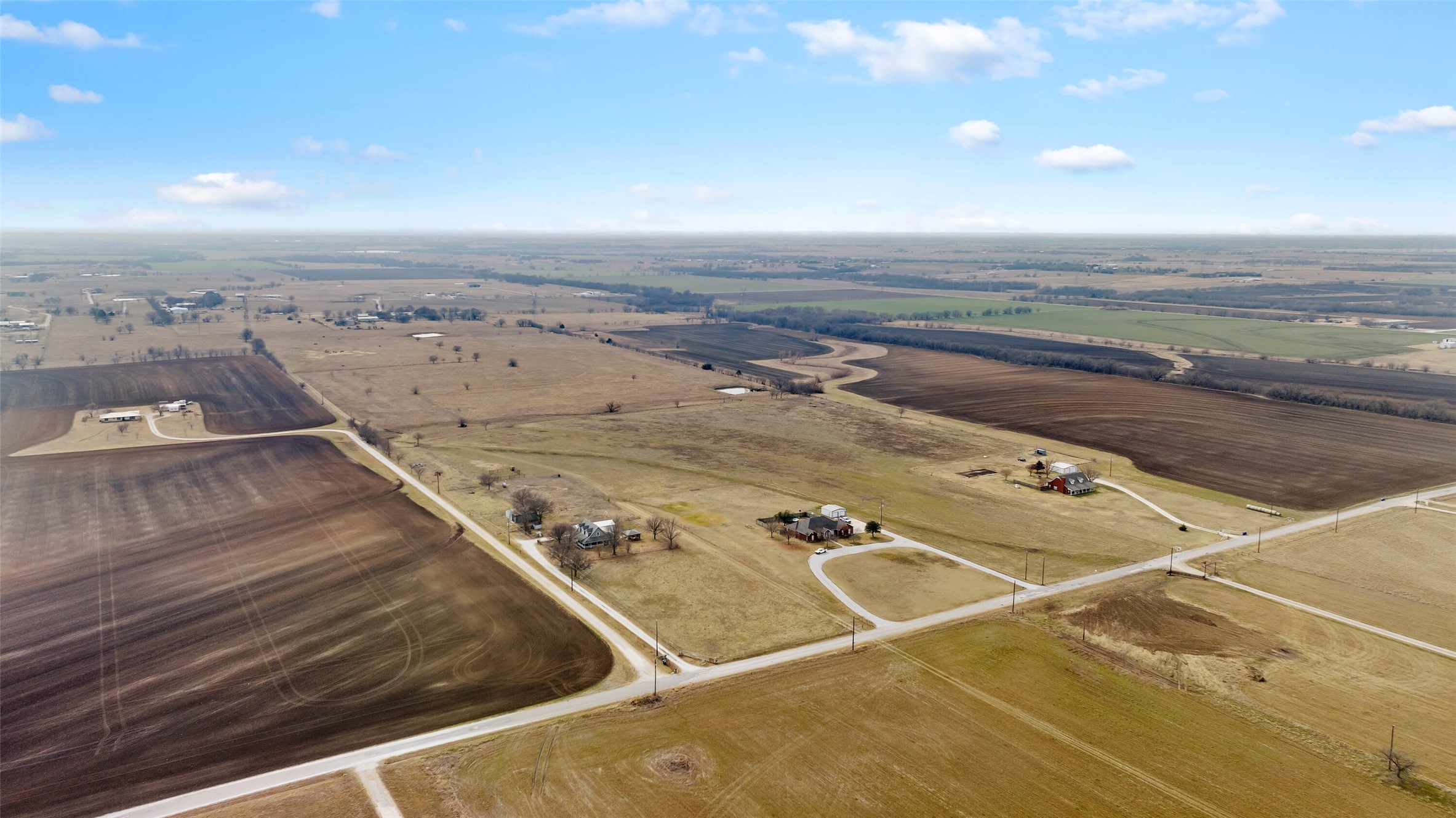 770 County Road 348 Valley View TX 76272