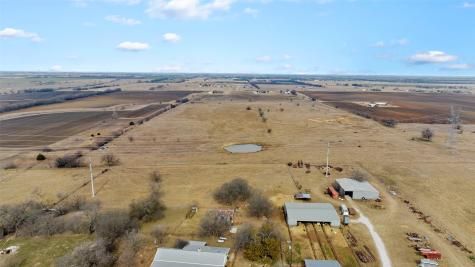 770 County Road 348 Valley View TX 76272