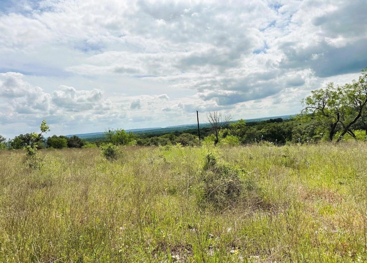 109 Comanche Hills Comanche TX 76442