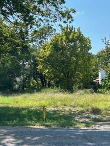 306 S Pecan Street Bells TX 75414