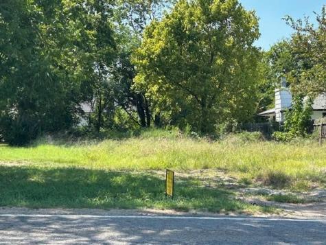 306 S Pecan Street Bells TX 75414