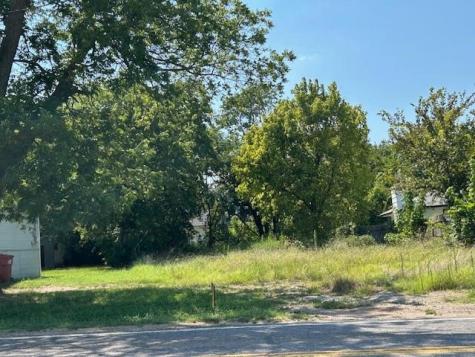 306 S Pecan Street Bells TX 75414