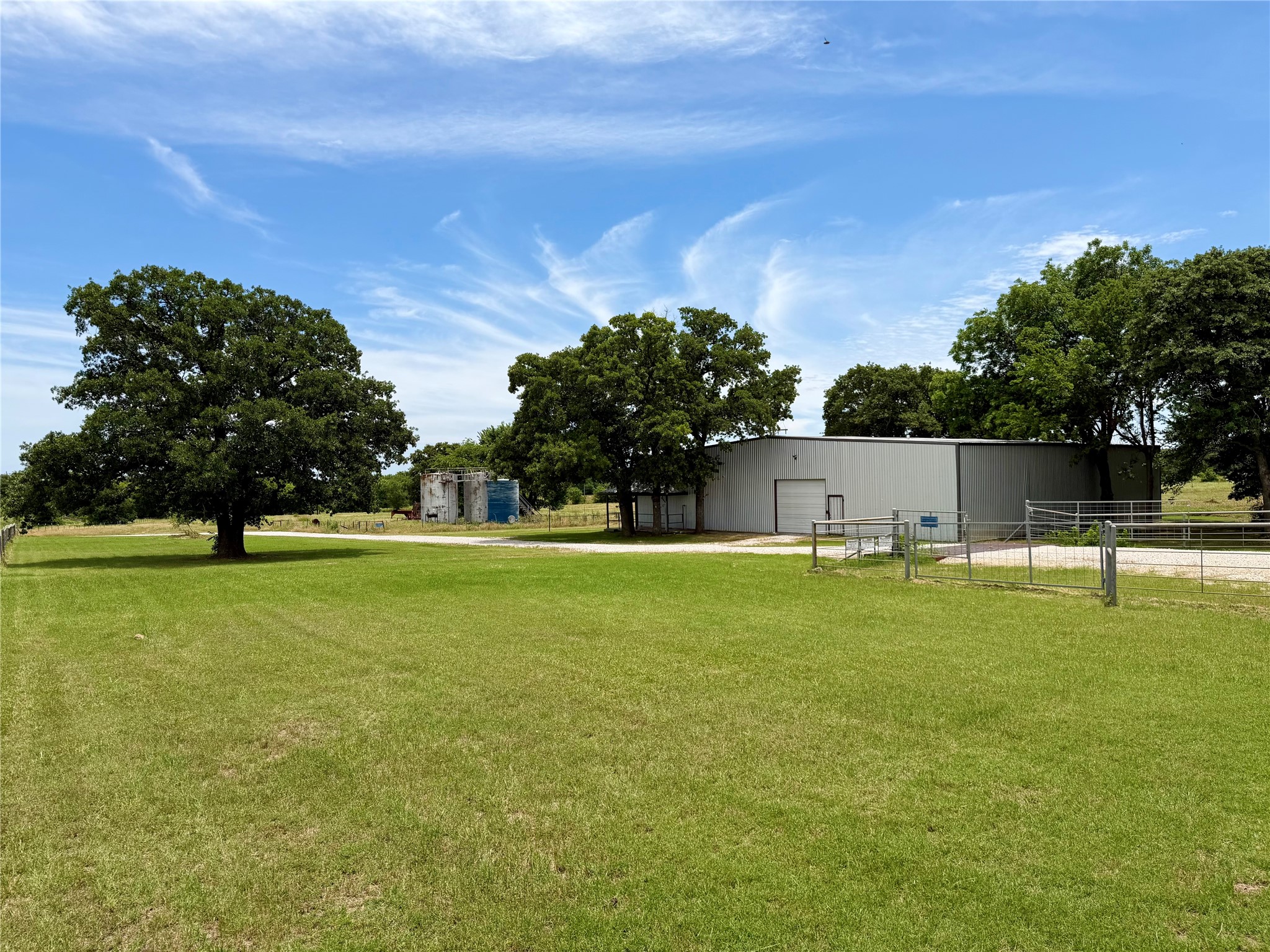 533 Redbird Lane Bowie TX 76230