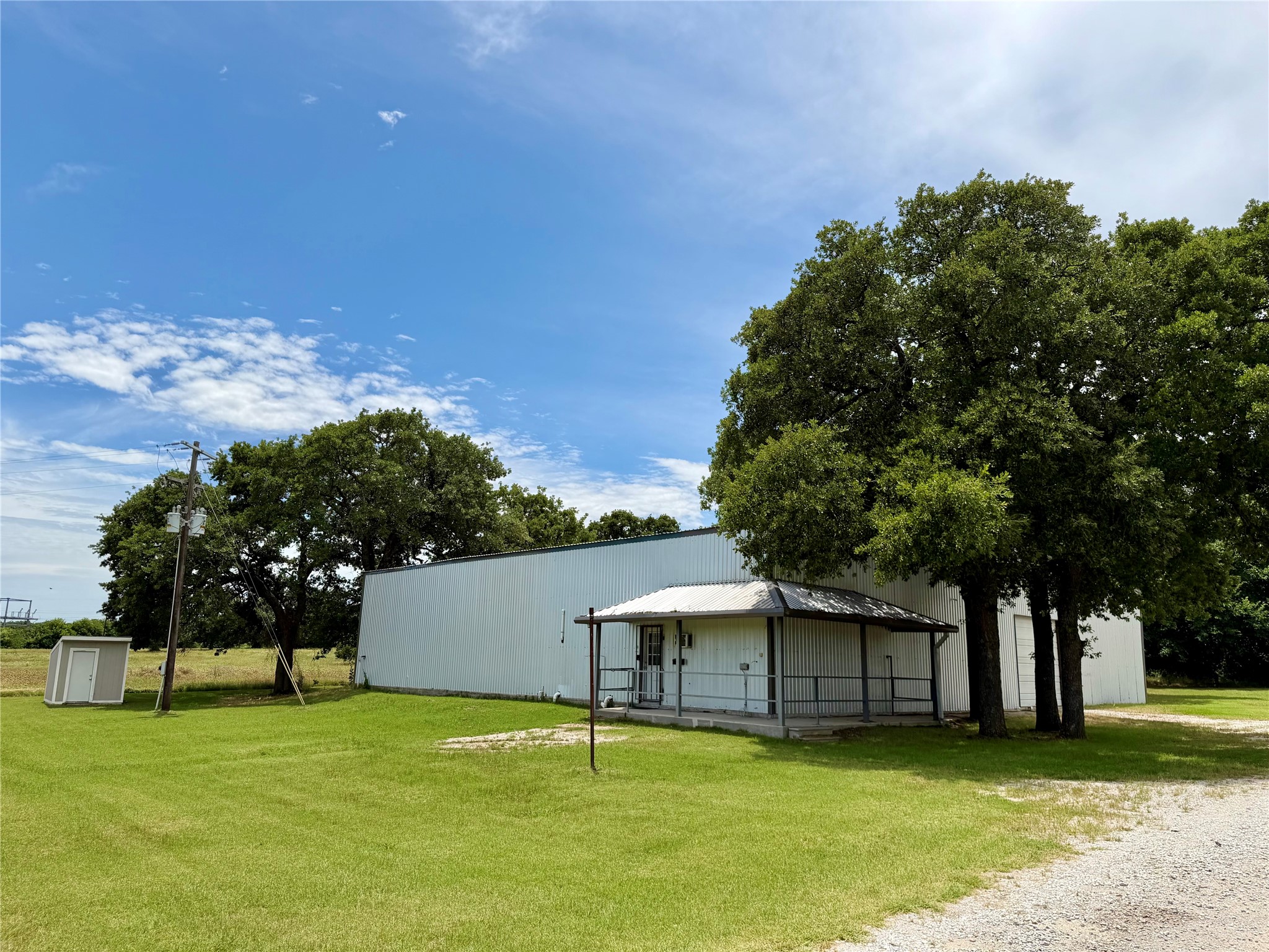 533 Redbird Lane Bowie TX 76230