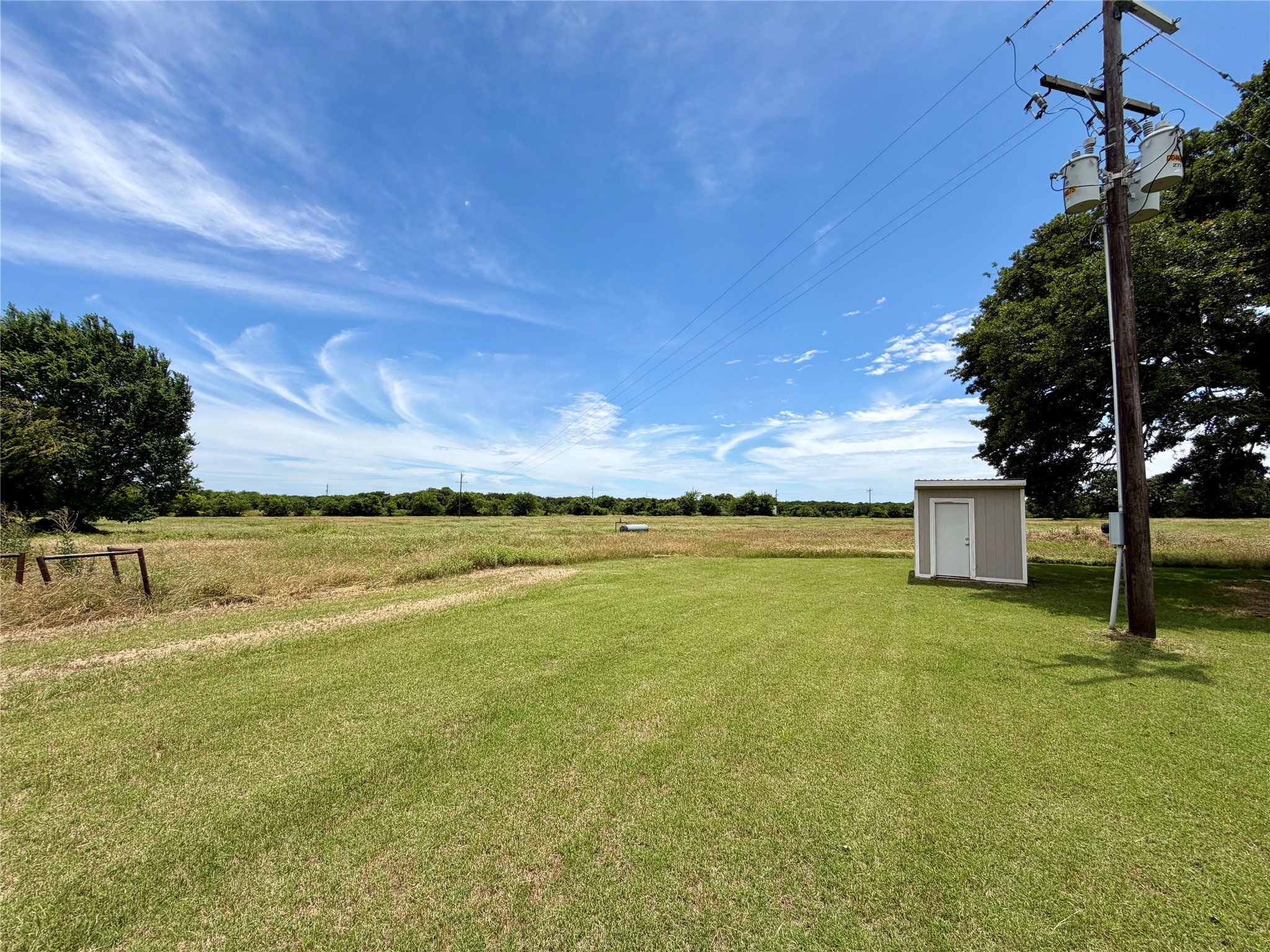 533 Redbird Lane Bowie TX 76230