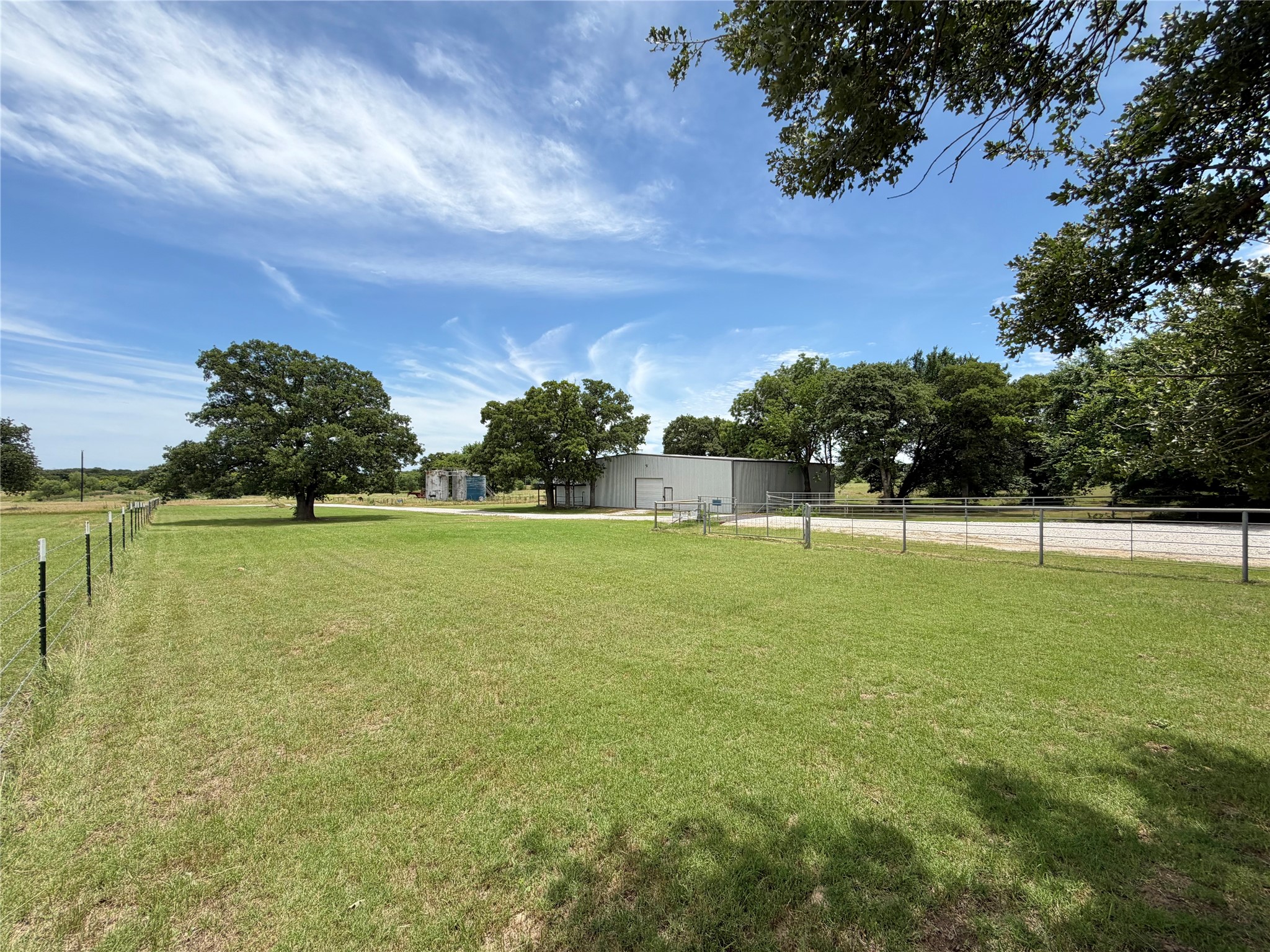 533 Redbird Lane Bowie TX 76230