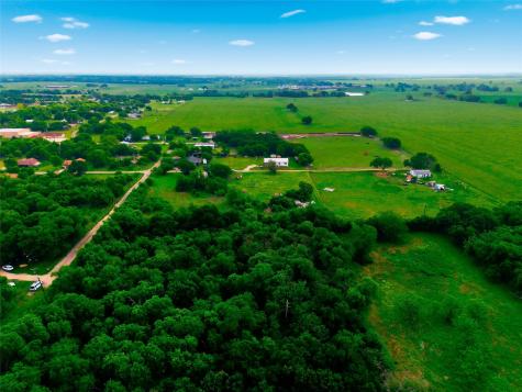 1.02+/-ACRES Belton Avenue Chilton TX 76632