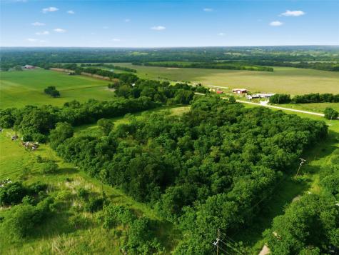 1.02+/-ACRES Belton Avenue Chilton TX 76632