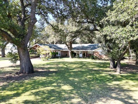 2115 North Neches Coleman TX 76834