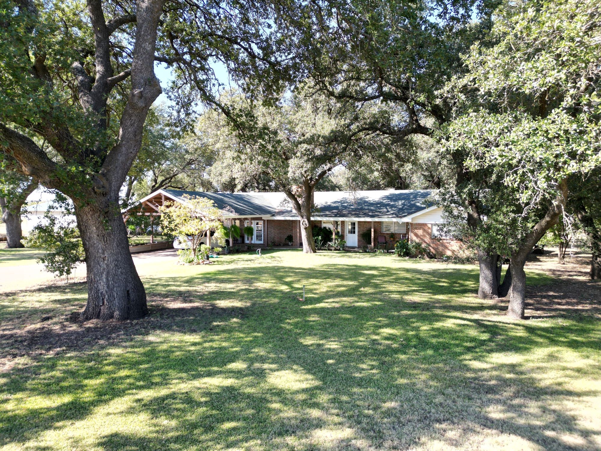 2115 North Neches Coleman TX 76834