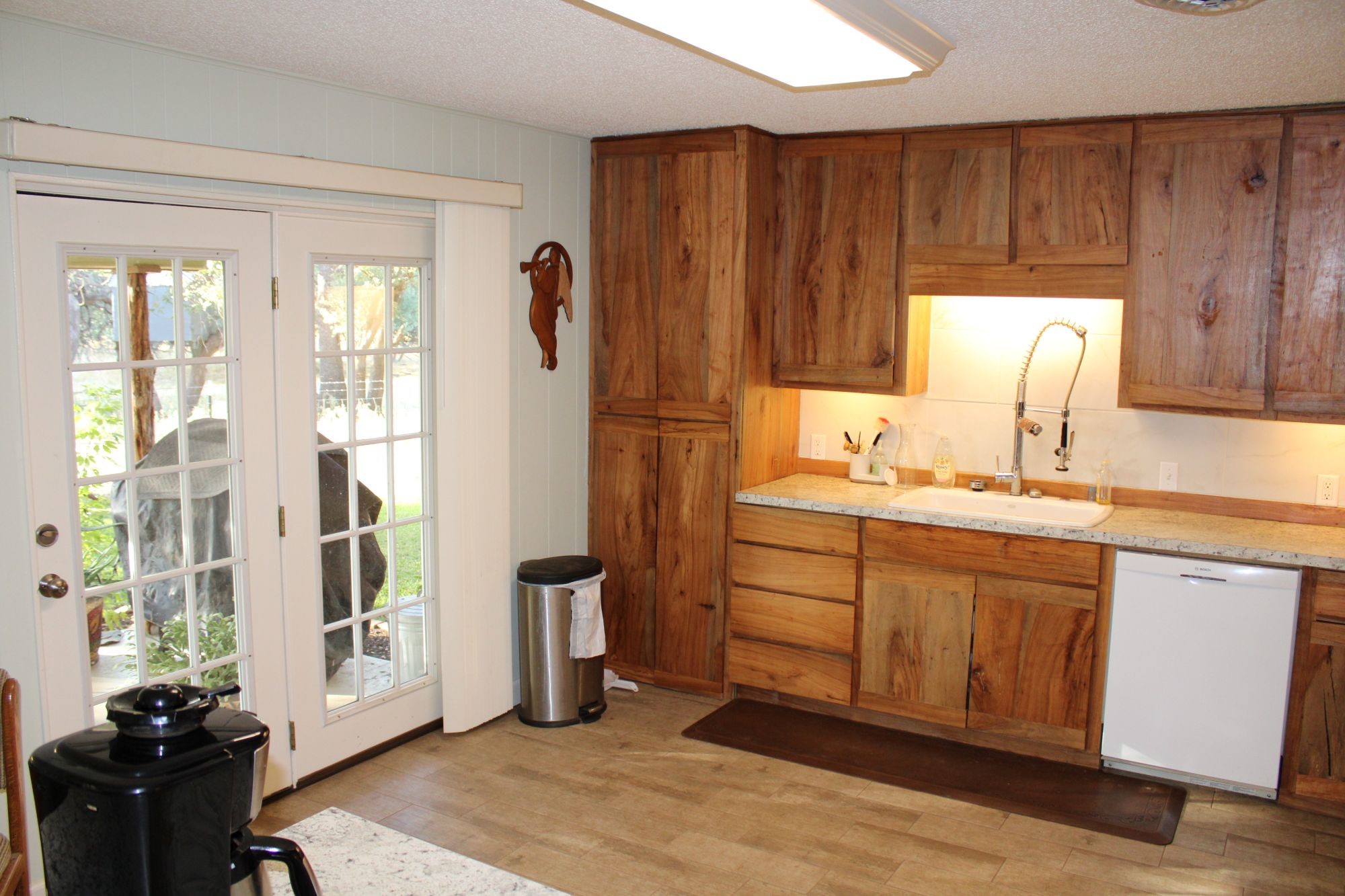 2115 North Neches Coleman TX 76834