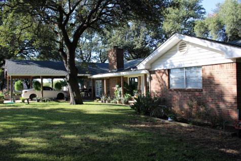 2115 North Neches Coleman TX 76834