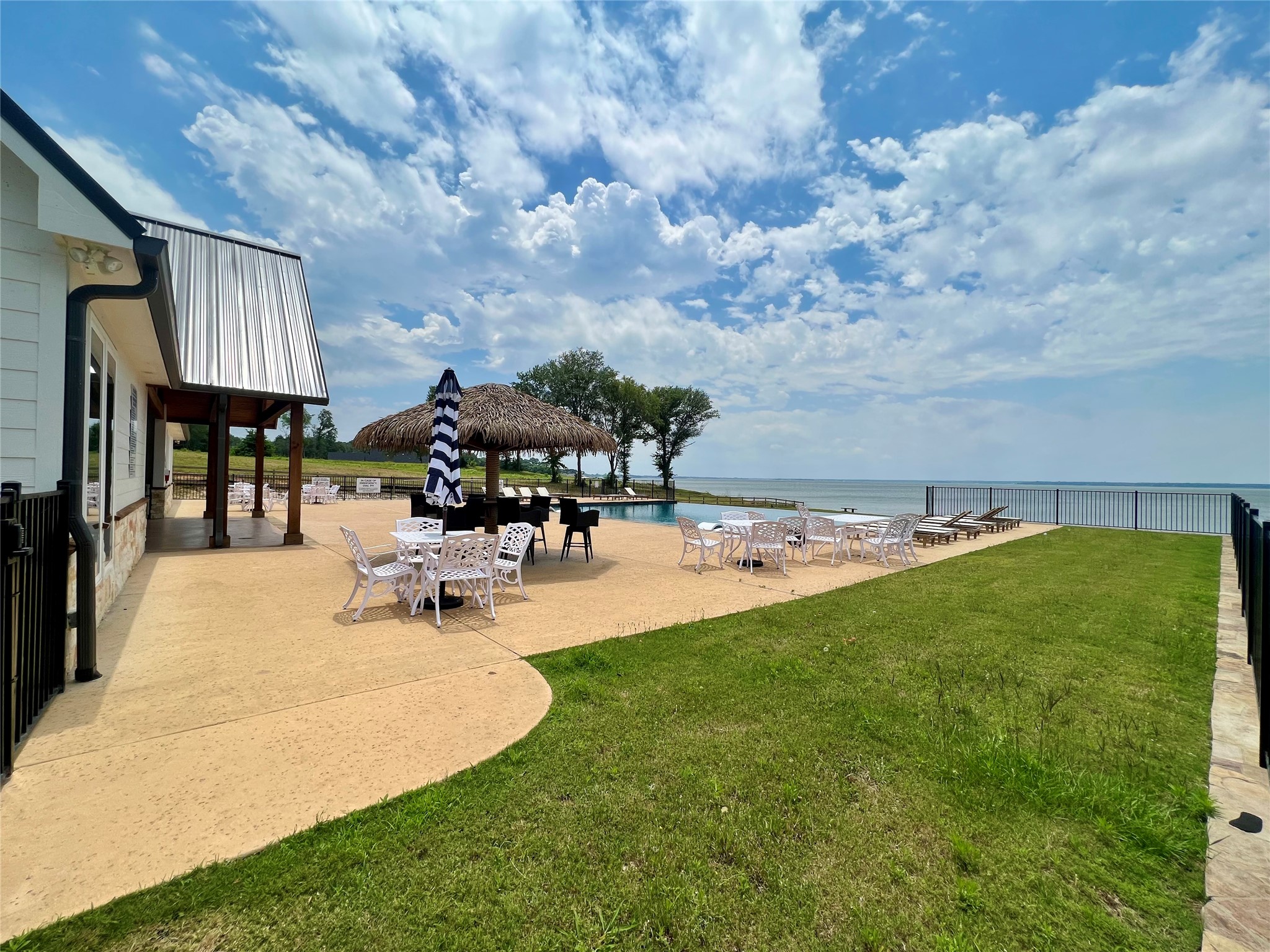 711 Clubview Drive Mabank TX 75143