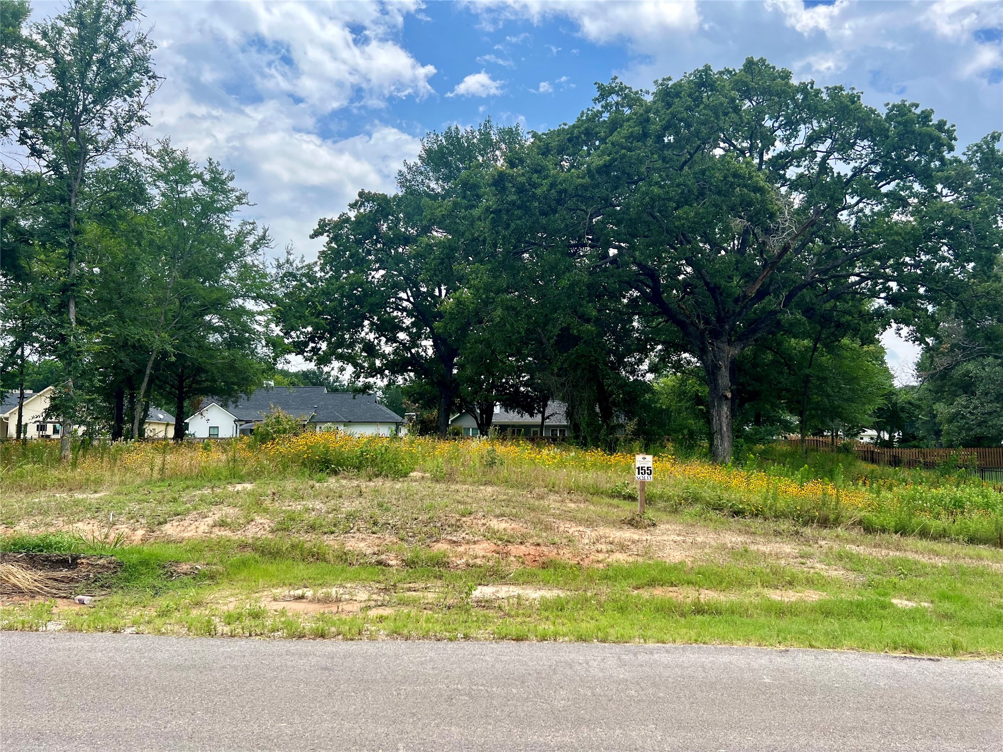 711 Clubview Drive Mabank TX 75143
