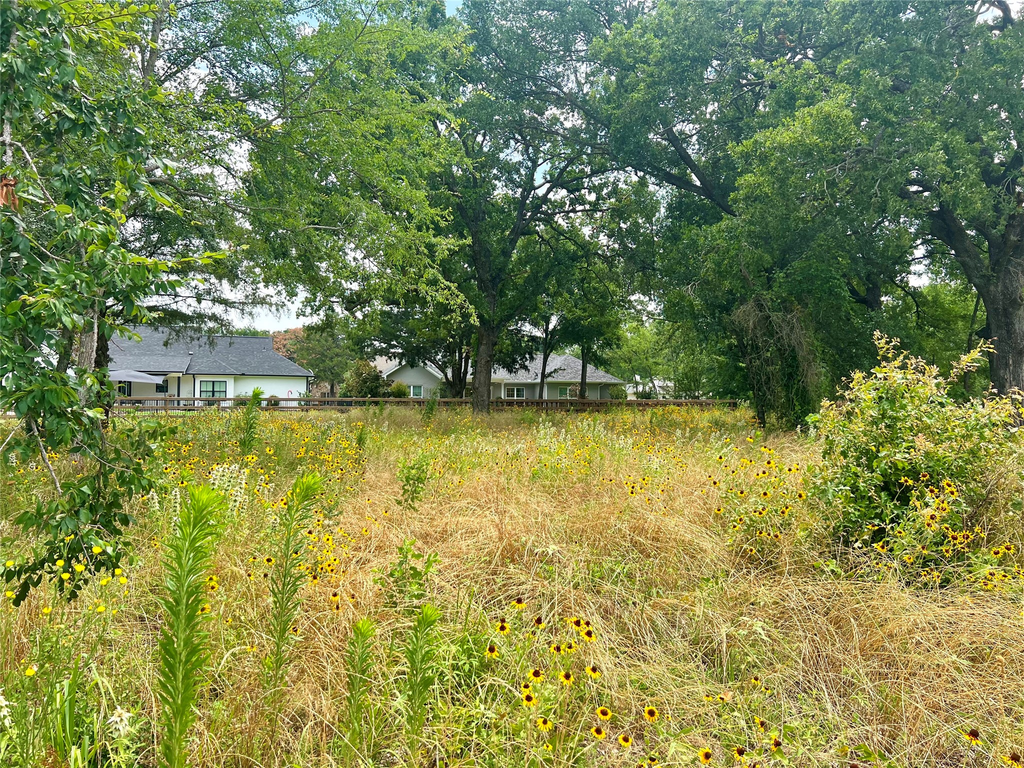 711 Clubview Drive Mabank TX 75143