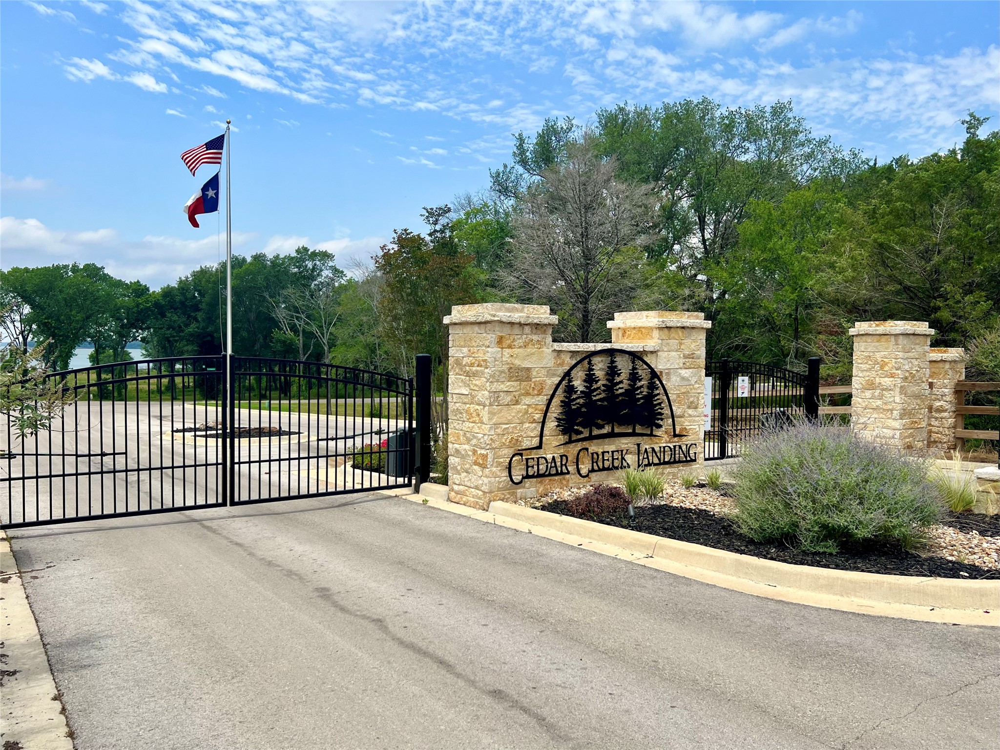 711 Clubview Drive Mabank TX 75143