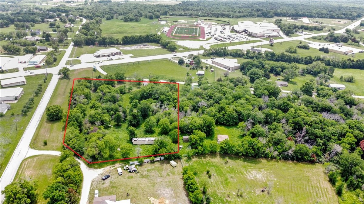 107 N Commerce Street Kemp TX 75143