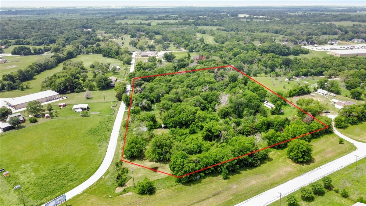 107 N Commerce Street Kemp TX 75143