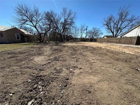 2303 Dartmore Street Brownwood TX 76801