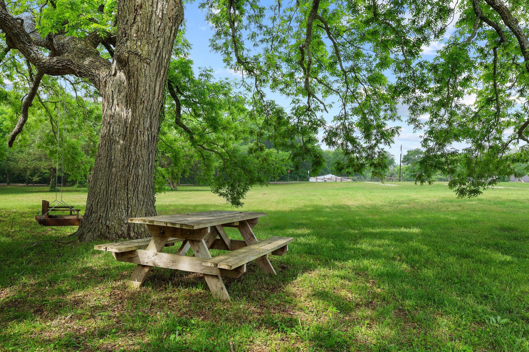 1906 Durning Road Van Alstyne TX 75495