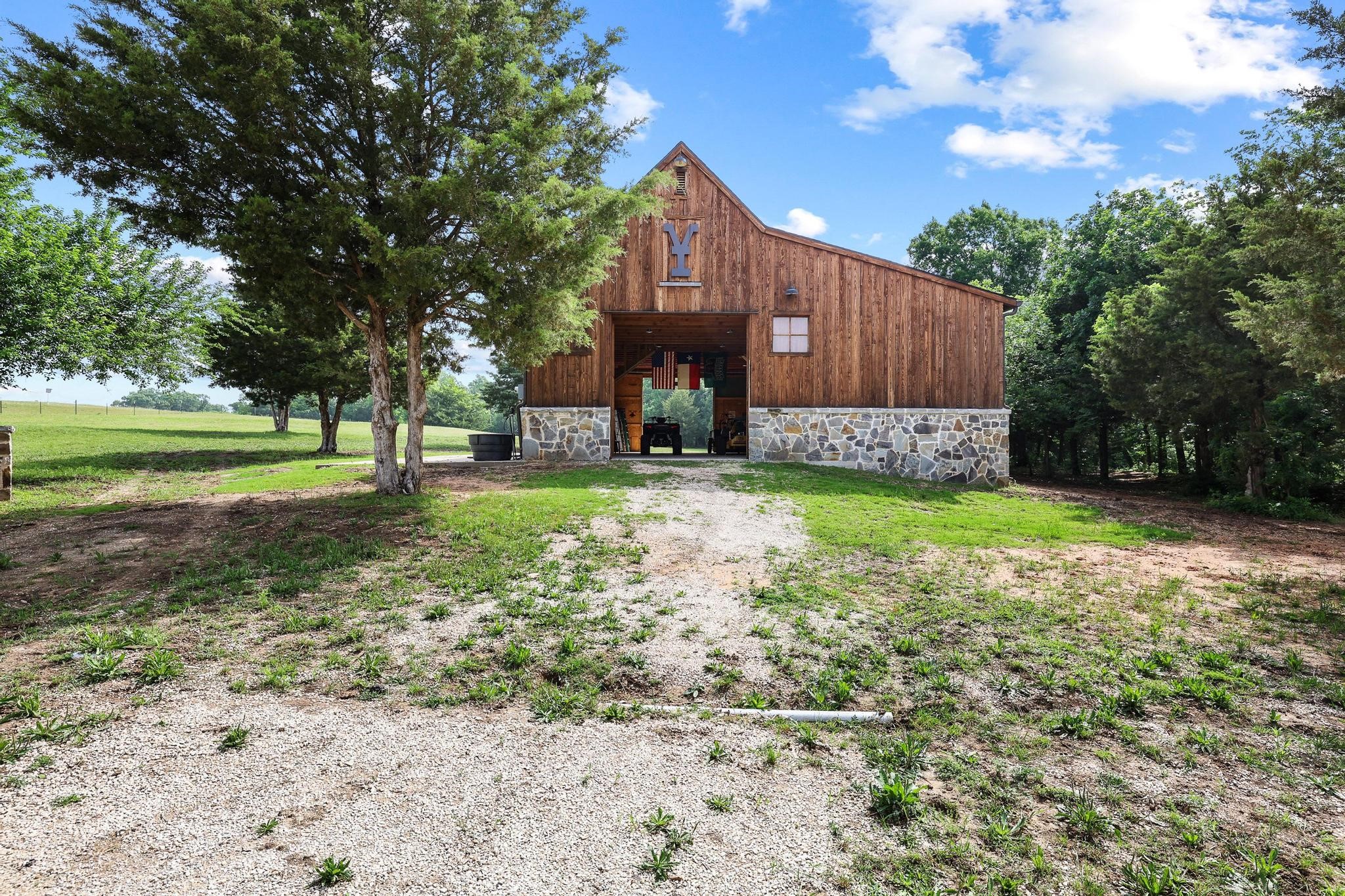 1906 Durning Road Van Alstyne TX 75495