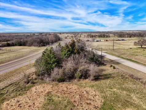 645 Fm 339 Mount Calm TX 76673