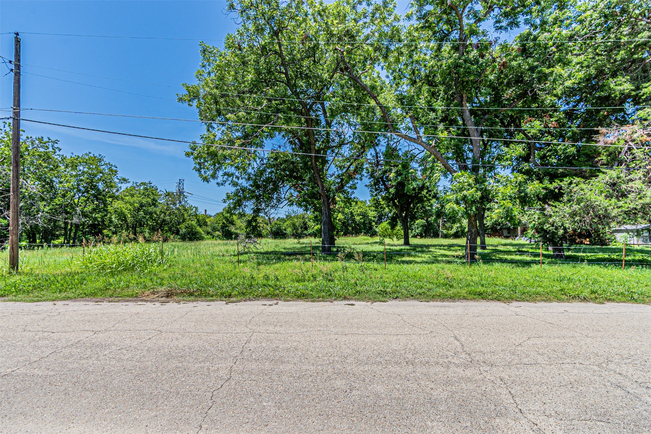 1024 Alvarado Street Cleburne TX 76031