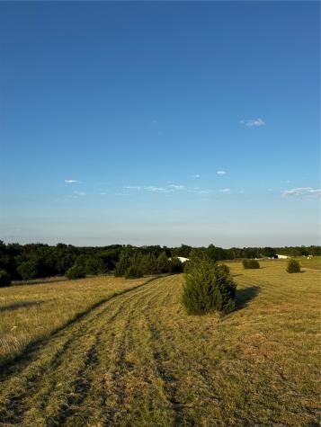 5656 County Road 1094 Celeste TX 75423