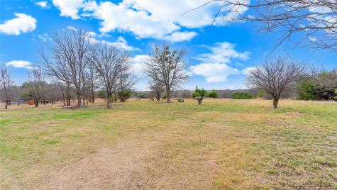 213 Pr 1743 B Clifton TX 76634