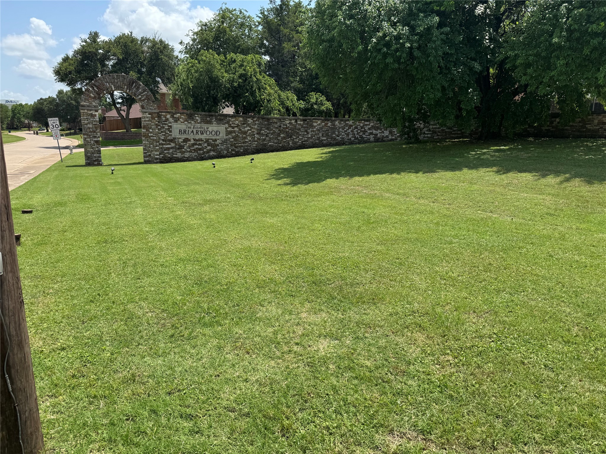 1701 Plum Creek Drive Desoto TX 75115
